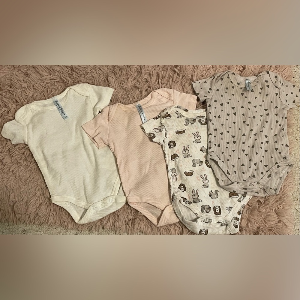 Charlotte & Star 4-Pack Baby Onesies | Size 3–6 Months